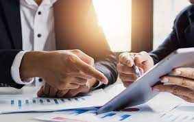 Como Escolher a Empresa de Contabilidade Certa: 7 Fatores Essenciais Antes de Contratar